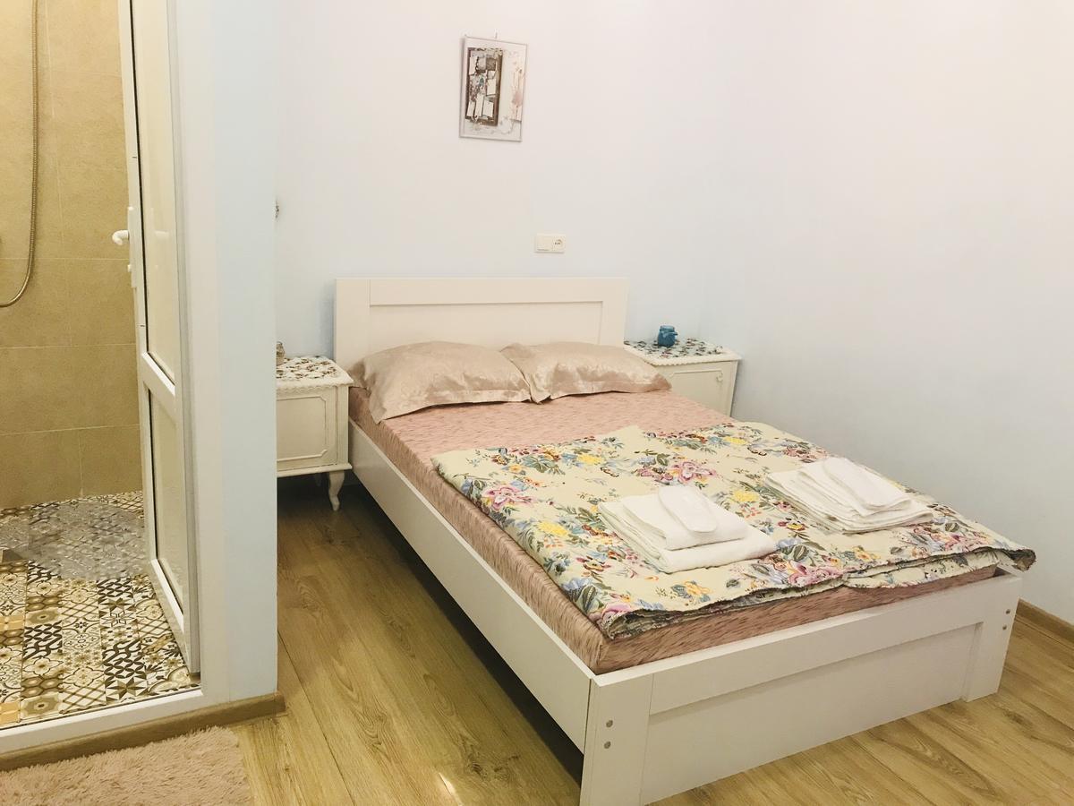 Guest House Marina 2 Tbilisi Esterno foto